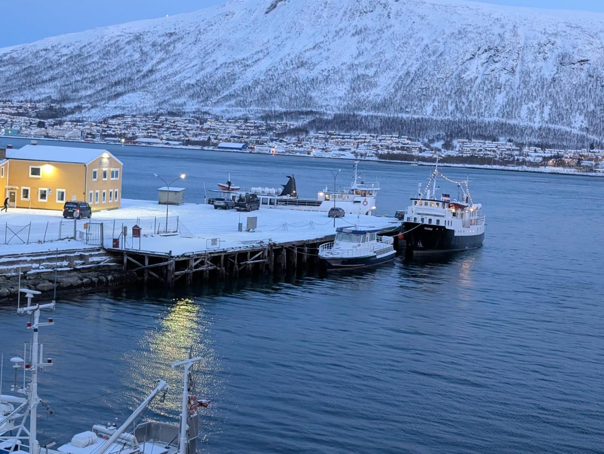 Norwegian Fjord Explorer Line Тромсе Екстер'єр фото